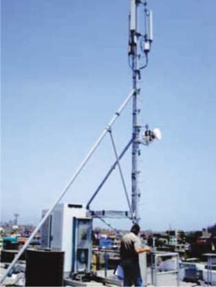 Instalación de mástil para telecomunicaciones